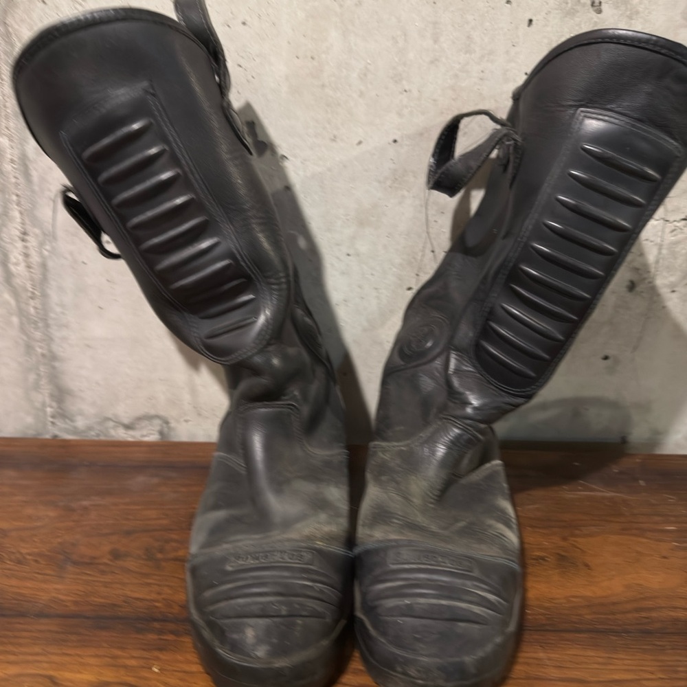 Men's Black Motorcycle Boots - Tall Protective Riding Boots